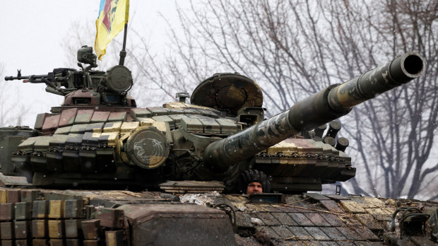 Tanque de las Fuerzas Armadas de Ucrania en la región de Lugansk