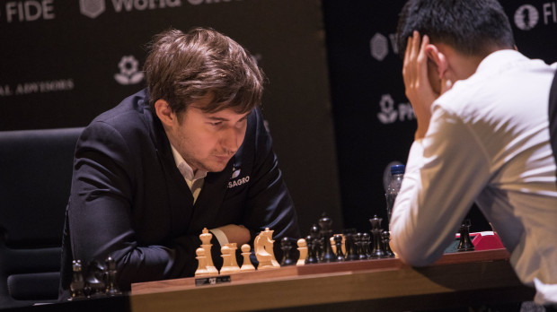 Sergey Karjakin durante una partida del Torneo de Candidatos de 2018