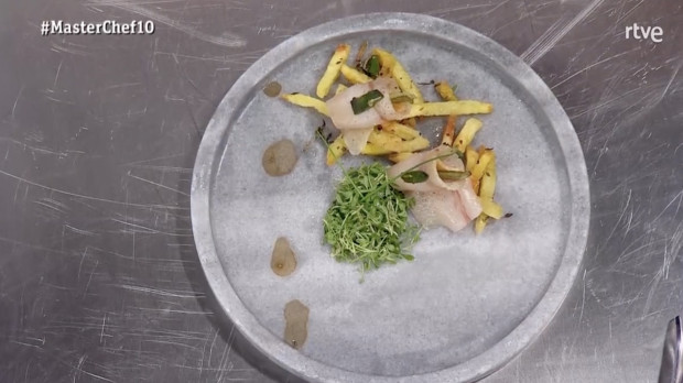 El plato "Hasta los andares", presentado por el bombero Luismi