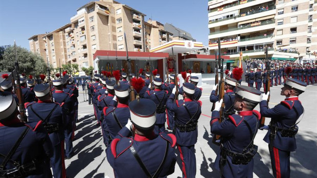 Tribuna del desfile de las Fuerzas Armadas