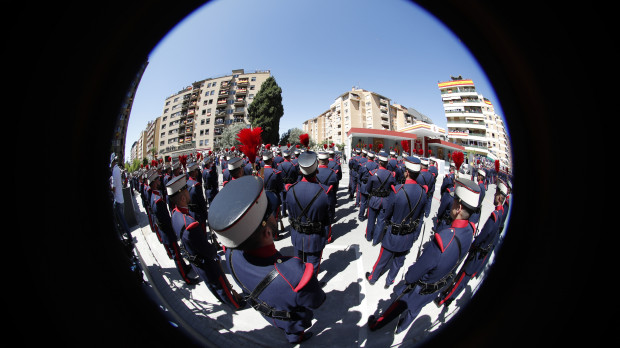 El acto central del Día de las Fuerzas Armadas tomado con un objetivo ojo de pez