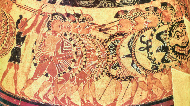 Jarrón Chigi con hoplitas sosteniendo jabalinas y lanzas