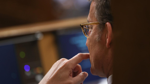 Feijóo en el escaño durante el debate del estado de la nación