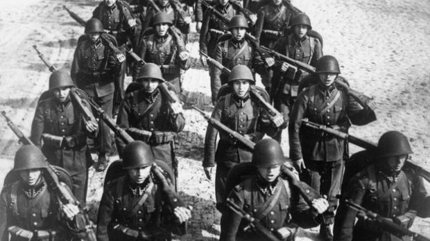 Infantería polaca marchando en 1939