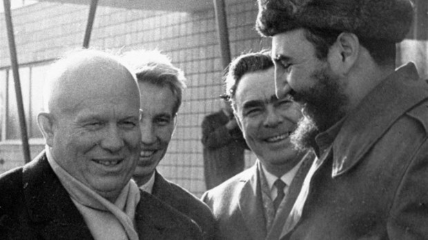 Nikita Khrushchev y Fidel Castro en 1963