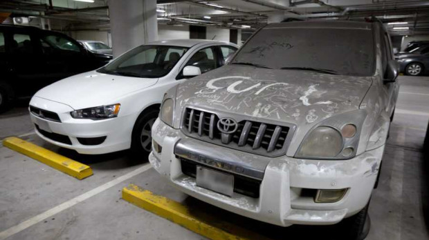 Cada año se abandonan casi 30.000 coches en la calle y en garajes privados