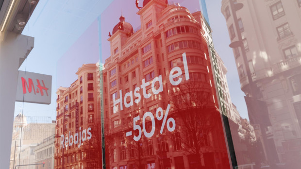El sector del comercio será el que registre una mayor caída de la contratación durante la campaña de rebajas