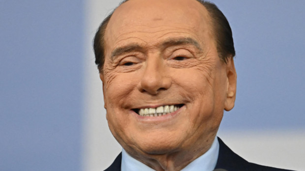 Berlusconi salió airoso de su caso judicial más escabroso, el de las fiestas sexuales en su casa de Milán