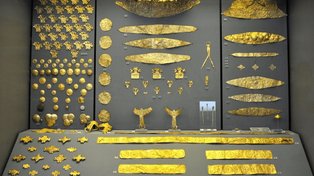 Parte de la colección del tesoro de Príamo expuesto en el Museo Pushkin de Moscú