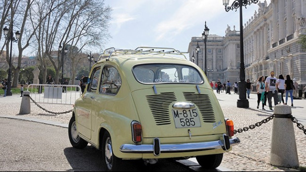Vehículo clásico en Madrid