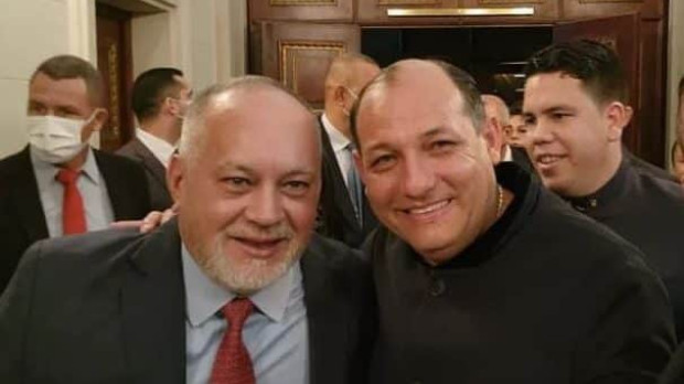 Hugbel Roa con Diosdado Cabello