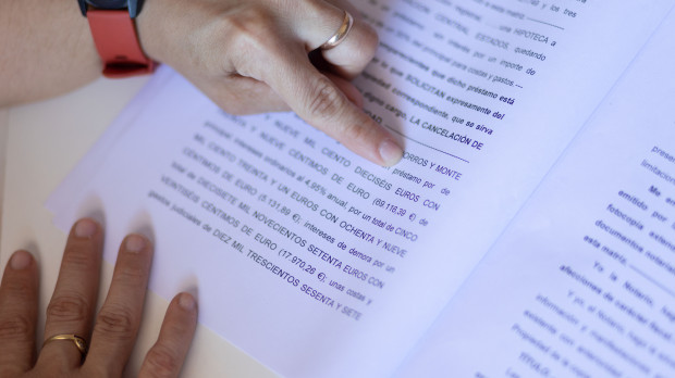Escritura de compraventa de una hipoteca