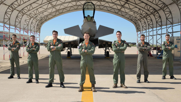 Siete nuevos pilotos de caza han alcanzado la conversión operativa de Eurofighter