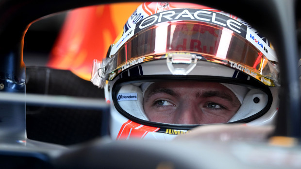 Max Verstappen, en el garaje de Red Bull en el GP de Austria