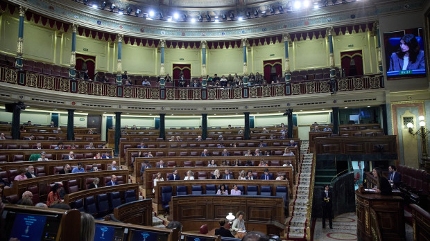 Vista general de una sesión plenaria en el Congreso de los Diputados, a 20 de abril de 2023, en Madrid (España). Durante el pleno, la reforma socialista de la ley del solo sí es sí ha recibido el respaldo del Congreso con el apoyo del PP y la oposición de Unidas Podemos, sus socios de Gobierno. Ha salido adelante con 233 votos a favor, 59 rechazos y cuatro abstenciones. La ley de Libertad Sexual ha regresado al Parlamento ocho meses después de su aprobación, el pasado agosto de 2022. 20 ABRIL 2023;CONGRESO;PLENO;GAS;UCRANIA Jesús Hellín / Europa Press (Foto de ARCHIVO) 20/4/2023