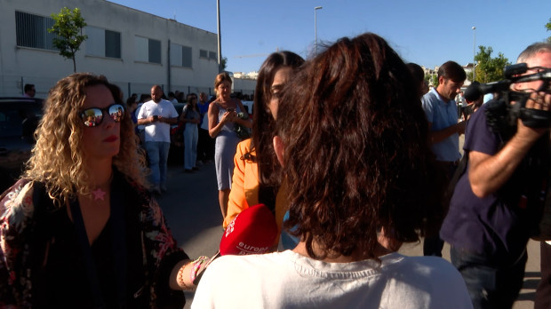 Los estudiantes y familiares cuentan lo sucedido tras el apuñalamiento de un compañero en Jerez