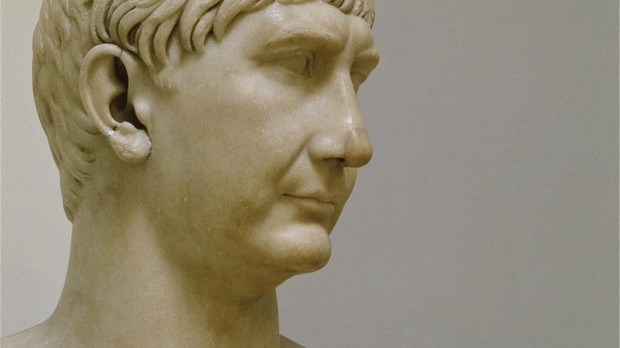 Busto del emperador Trajano