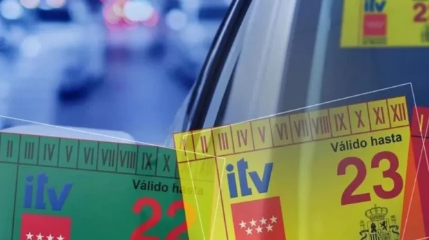 Actualmente la DGT utiliza tres colores diferentes para la pegatina de la ITV