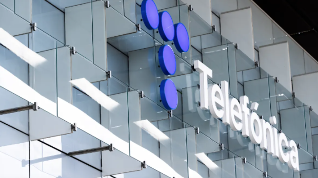 Fachada de la sede de Telefónica
