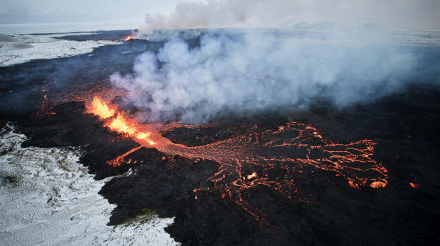 El volcán de la ciudad islandesa de Grindavík, a vista de dron