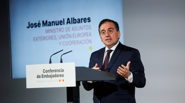 El ministro de Asuntos Exteriores, Unión Europea y Cooperación, José Manuel Albares, inaugura la VIII Conferencia de Embajadores, en la sede del Ministerio de Asuntos Exteriores, Unión Europea y Cooperación, a 10 de enero de 2024, en Madrid (España). El principal objetivo del encuentro es analizar y debatir las prioridades y líneas principales de la política exterior en los próximos años en el arranque de esta XV legislatura, así como “las lecciones aprendidas y los resultados de la Presidencia del Consejo de la UE" que se cerró el pasado 31 de diciembre. 10 ENERO 2024;CONFERENCIA;EMBAJADORES;UE;UNIÓN EUROPEA Alejandro Martínez Vélez / Europa Press 10/1/2024