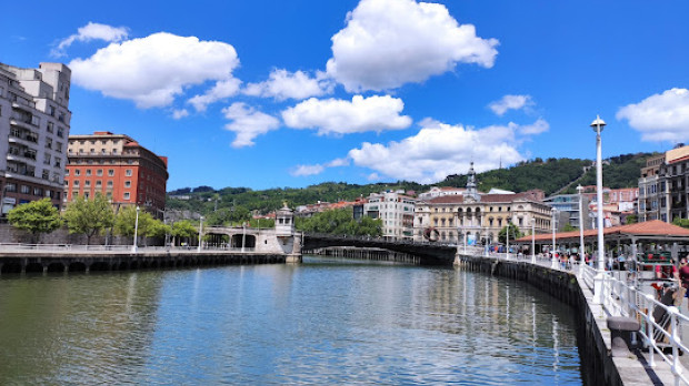 Vista panorámica de la ciudad de Laudio (Ávala)
