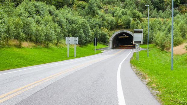 Entrada al túnel más largo del mundo