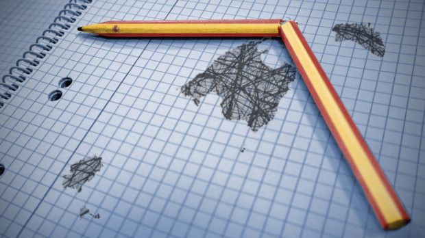 Los PCL (Proyectos Lingüísticos de Centro) actuales obligan a los alumnos a expresarse únicamente en catalán, tanto en clase como en otras actividades escolares