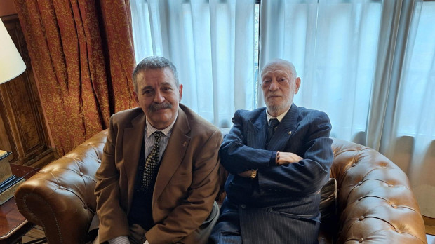Manuel Tuero junto a Gustavo Morales
