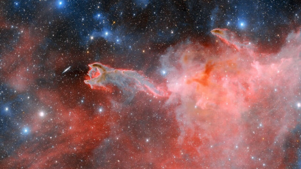 El glóbulo cometario CG 4, también conocido como la "Mano de Dios"