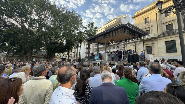 Los onubenses han salido a la calle para exigir el fin de su marginación