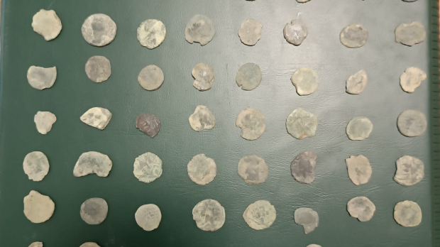 interviene en La Rambla 73 monedas de época romana de un importante valor arqueológico