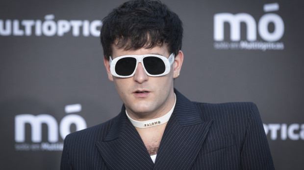 Designer Palomo Spain at photocall for Multiopticas: Casa Mo event in Madrid on Thursday, 6 May 2022 En la foto gafas de sol montura color " blanco "