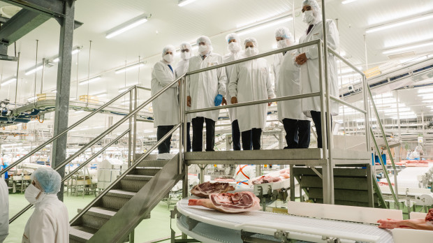 Jordi Hereu durante una reciente visita a las instalaciones de Incarlopsa