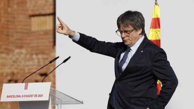 El expresidente catalán Carles Puigdemont ha intervenido en el acto de bienvenida