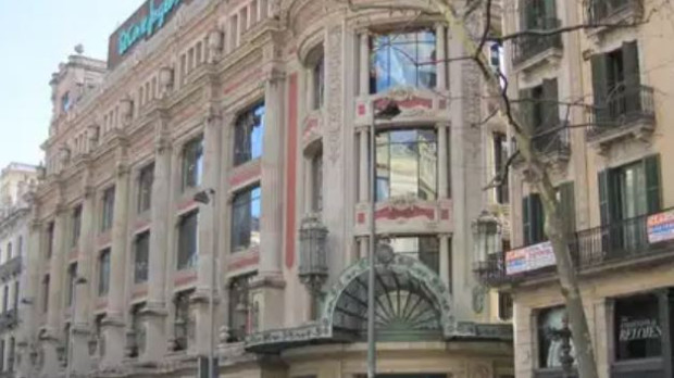 Edificio conocido como Can Jorba, donde hasta este sábado se encuentran los grandes almaneces de El Corte Inglés