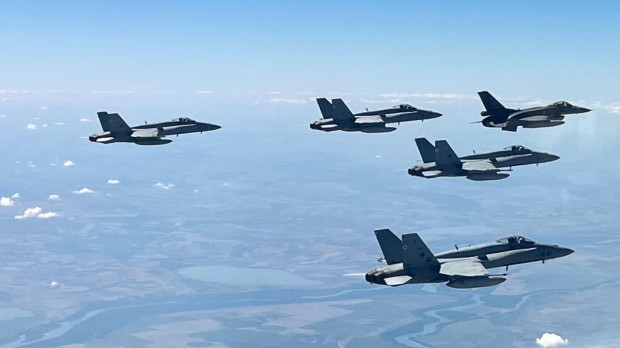 Aviones F-18 del Destacamento ‘Paznic’ en vuelo