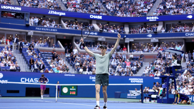 Jannik Sinner protagonizó el punto del US Open en la semifinal contra Draper