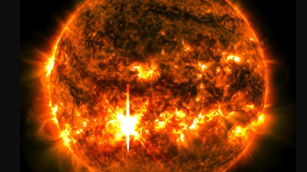 El Observatorio de Dinámica Solar (SDO) de la NASA capturó esta imagen de una llamarada solar