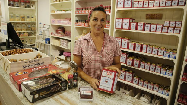 Azafranes Bernardino, la tienda coruñesa que arrasa con su nueva salsa
