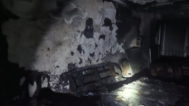 Vivienda de Utrera (Sevilla) en la que ha fallecido un matrimonio de 85 años de edad por un incendio REMITIDA / HANDOUT por AYUNTAMIENTO DE UTRERA (SEVILLA) Fotografía remitida a medios de comunicación exclusivamente para ilustrar la noticia a la que hace referencia la imagen, y citando la procedencia de la imagen en la firma 04/11/2024