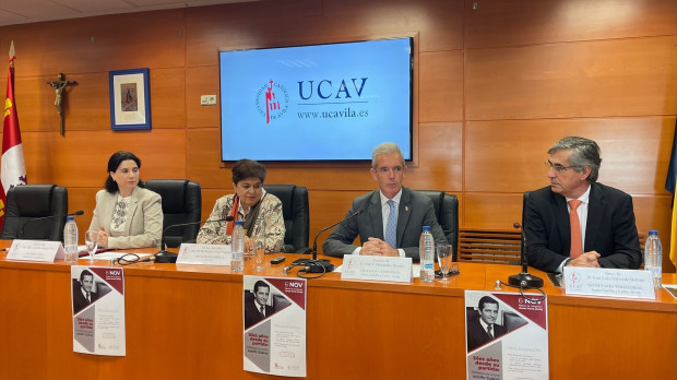 Presentación de la jornada 'Diez años de su partida: Reflexiones sobre Adolfo Suárez' . REMITIDA / HANDOUT por UCAV Fotografía remitida a medios de comunicación exclusivamente para ilustrar la noticia a la que hace referencia la imagen, y citando la procedencia de la imagen en la firma 30/10/2024