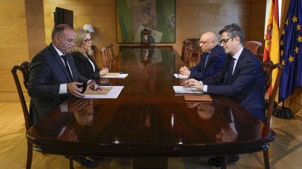 La reunión que mantuvieron el Gobierno y el PP antes de la aprobación del primer real decreto ley