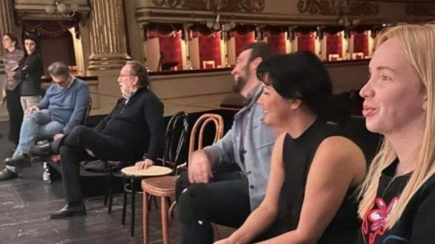 Foto del IG de la soprano rusa Anna Netrebko donde se ve al tenor Brian Jadge en la Scala de Milán cuando debía estar en el Liceo de Barcelona
