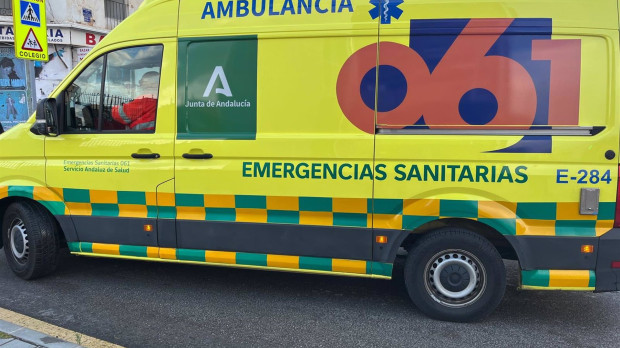 Ambulancia de emergencias sanitarias del 061

Un joven de 18 años ha fallecido en la madrugada de este domingo al quedar atrapado en un montacargas en un salón de celebraciones en Córdoba, según ha informado el 112.

POLITICA