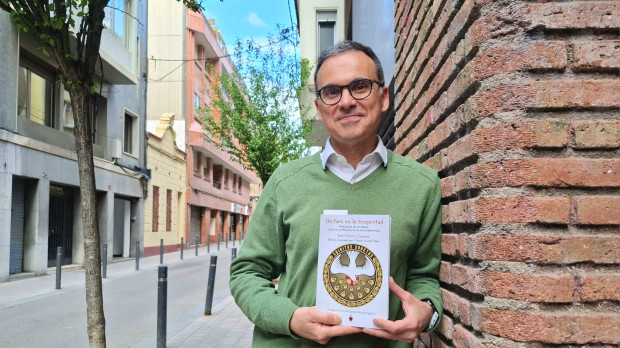 El diputado de Vox y editor de 'Un faro en la tempestad', Manuel Acosta