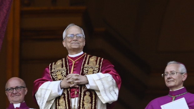 El Papa León XIV, en San Pedro del Vaticano, tras su proclamación