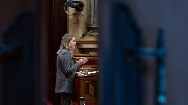La consellera de Derechos Sociales, Mónica Martínez Bravo, en el Parlament