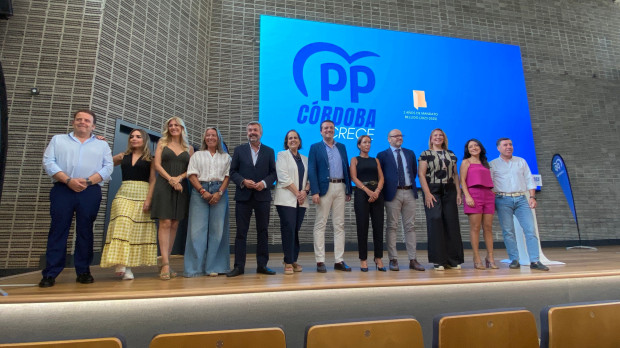 Bellido, junto a parte de su equipo, en el acto de balance de los dos años de mandato