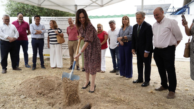 Primera piedra de las viviendas en Posadas (Córdoba)
